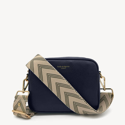 Correa de flecha en verde oliva y piedra — Boho-Chic, accesorio llamativo