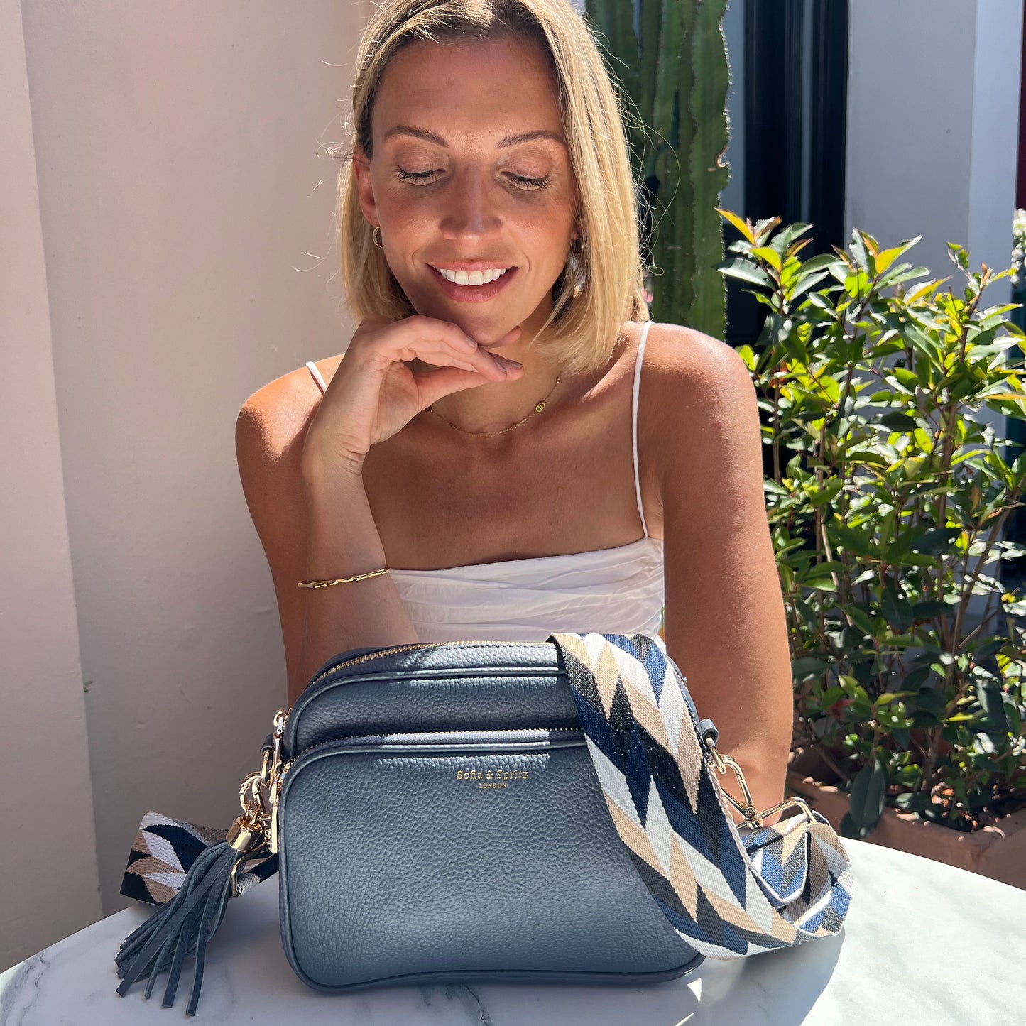 Bolso bandolera Alba en azul sombra