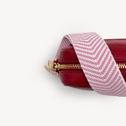 Correa elegante en rosa pálido y blanco con patrón chevron
