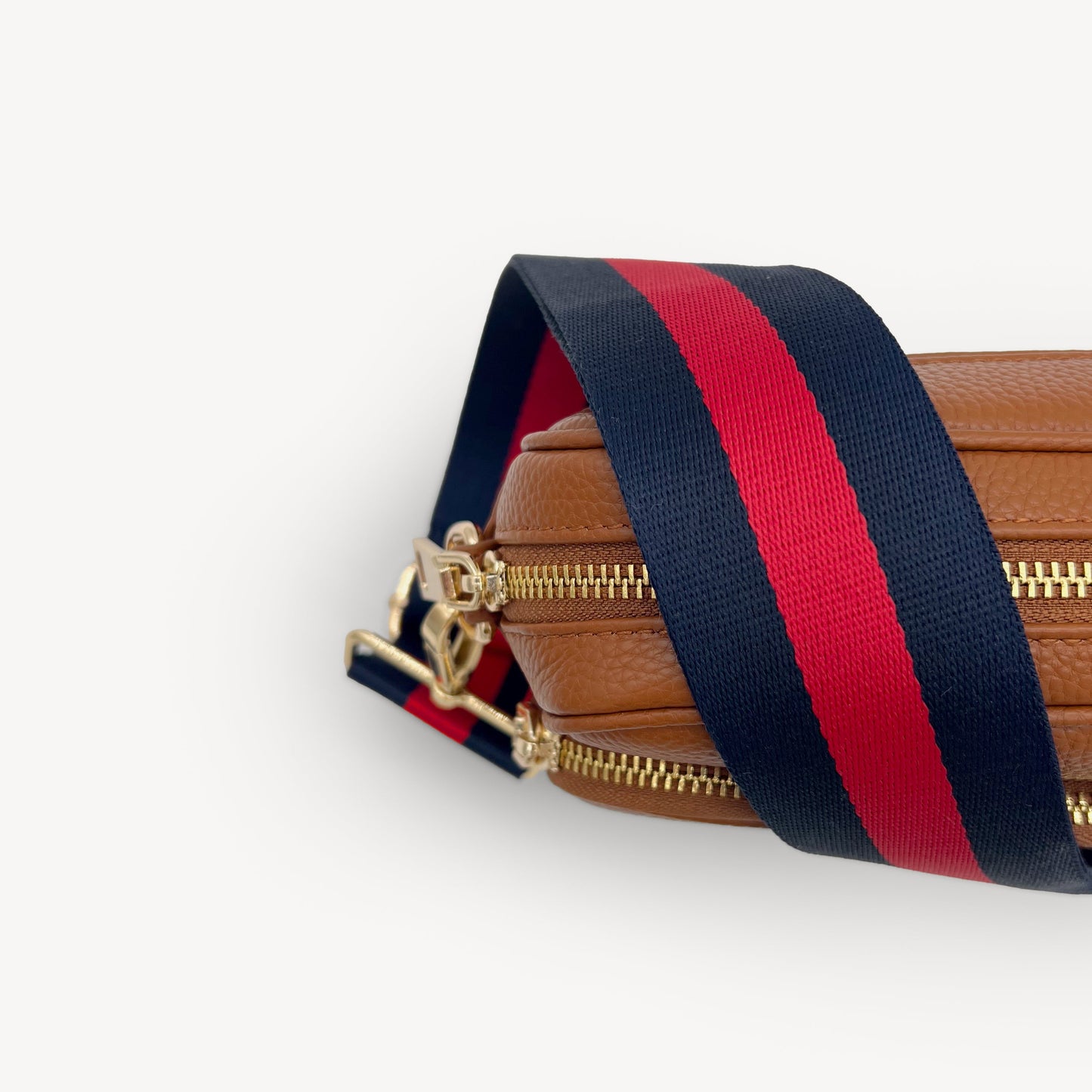 Correa de rayas azul marino y rojas — estilo audaz y clásico a rayas