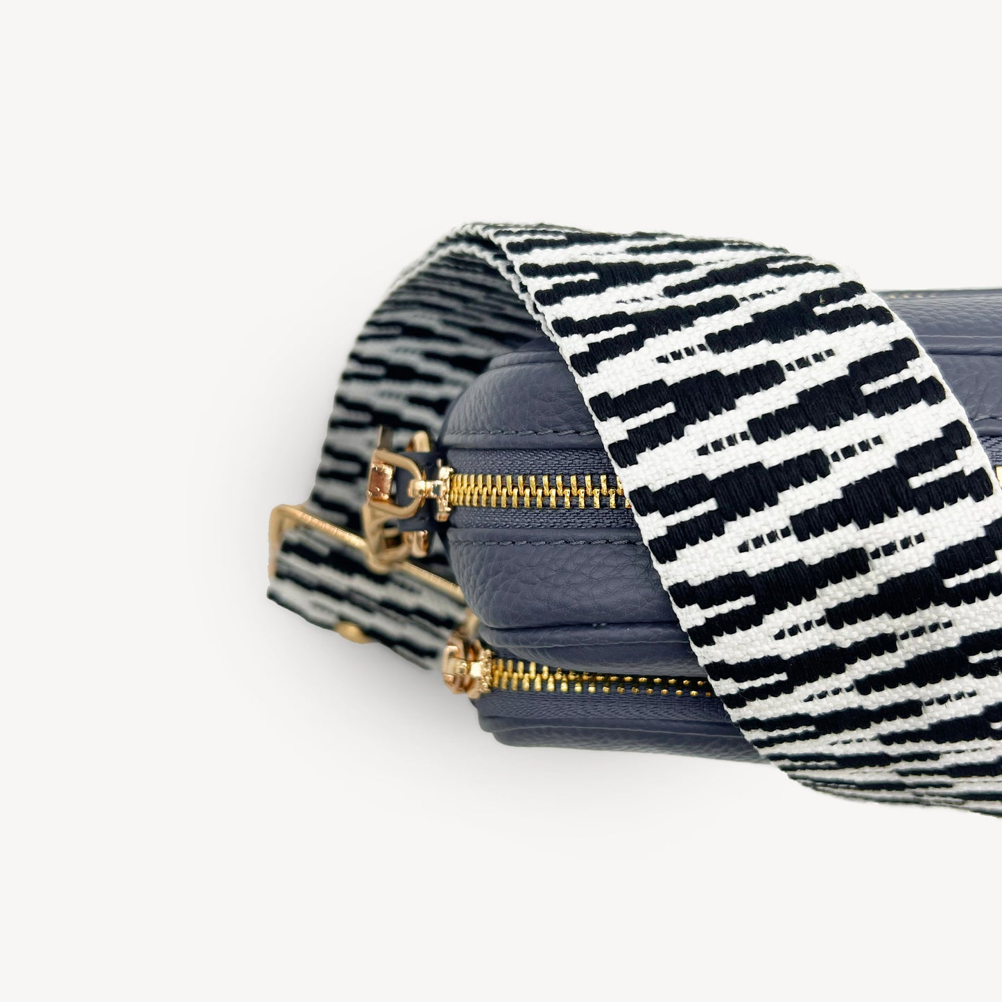 Correa en zigzag negro y blanco, audaz
