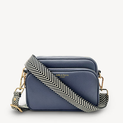 Correa elegante en negro y blanco con diseño chevron