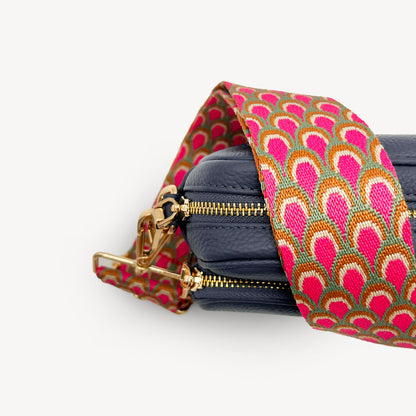 Correa Rosa Pavo Real - Accesorio Vibrante Inspirado en Plumas