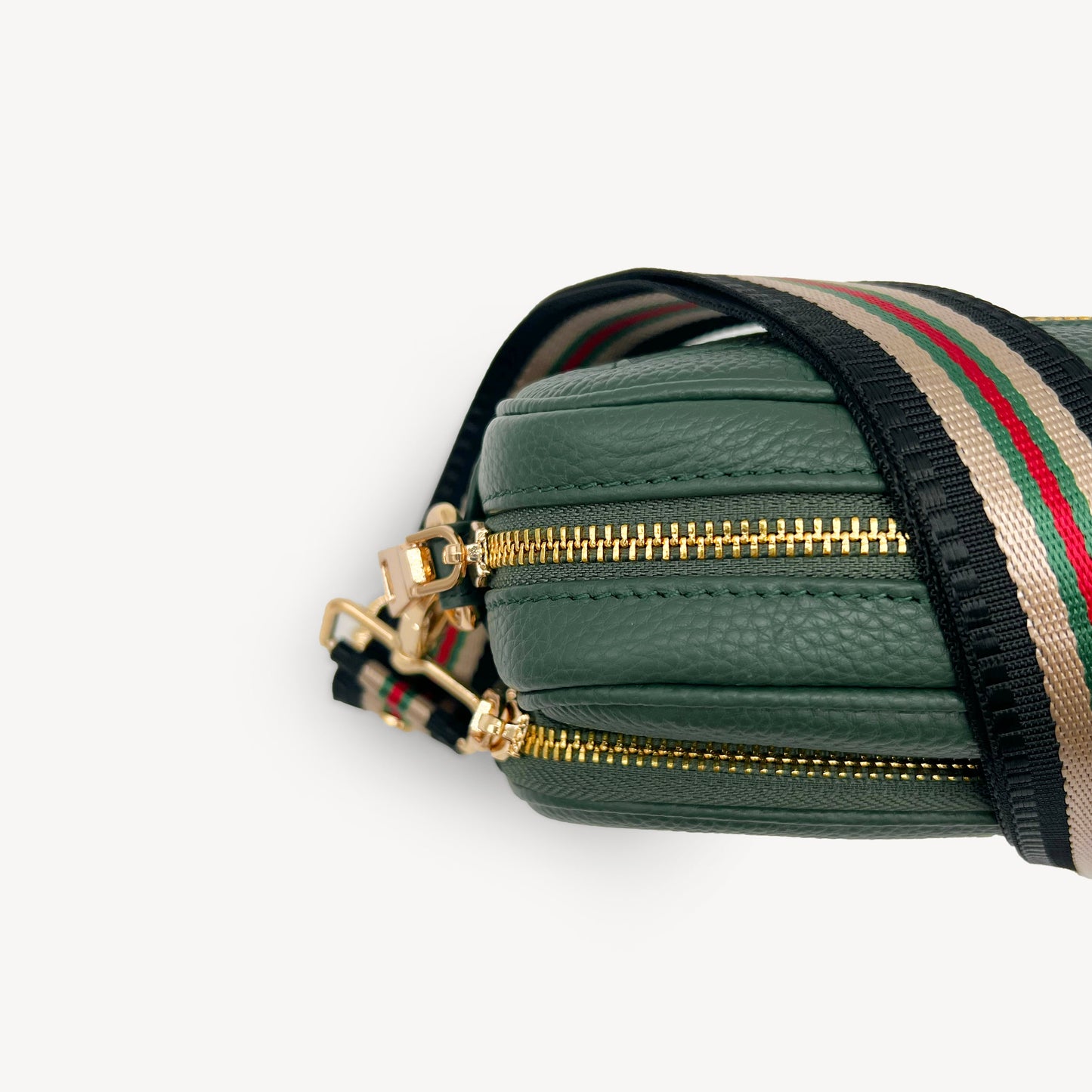 Colección de correas negras y doradas