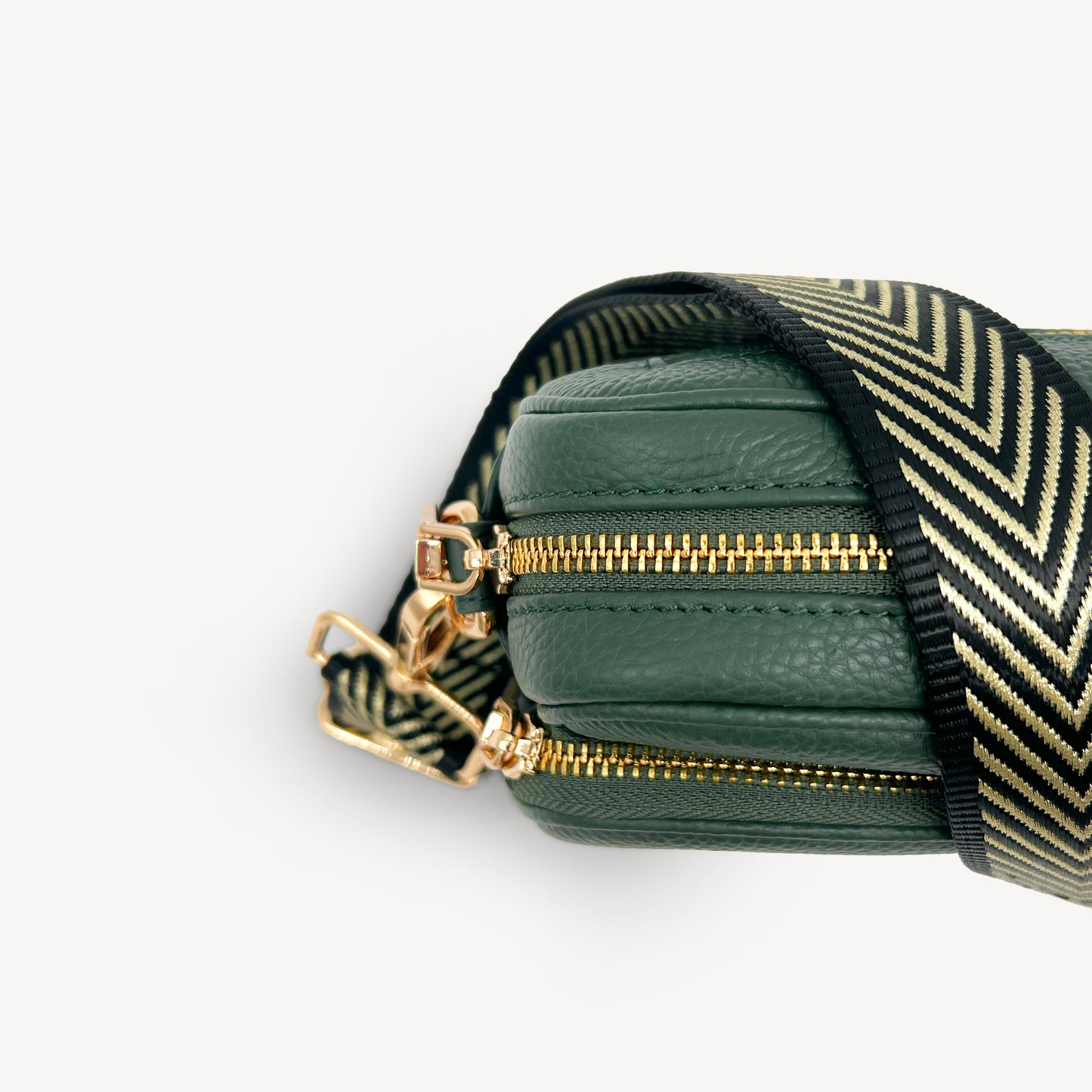 Correa premium en negro y dorado con patrón en chevron - elegante y sofisticada