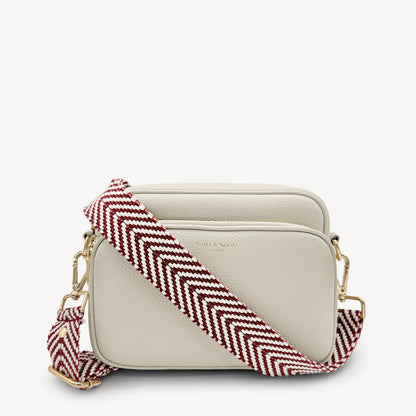 Correa de color burdeos y blanco con patrón en zigzag - Accesorio chic y moderno