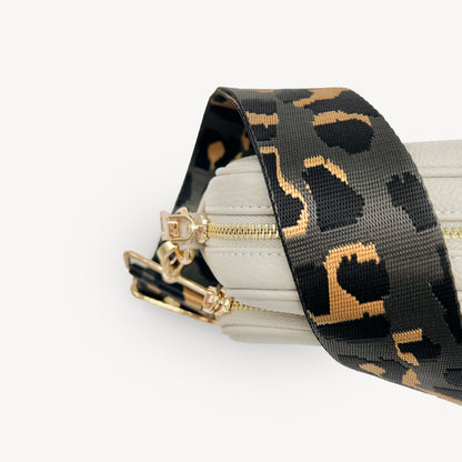 Correa con estampado de leopardo gris y dorado