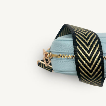 Correa premium en negro y dorado con patrón en chevron - elegante y sofisticada