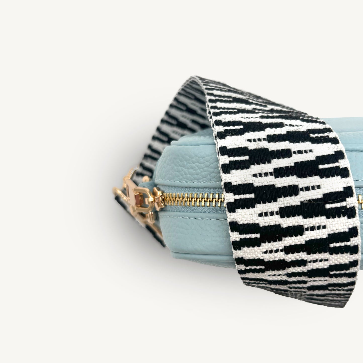 Correa en zigzag negro y blanco, audaz