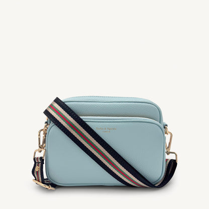 Colección de correas negras y doradas