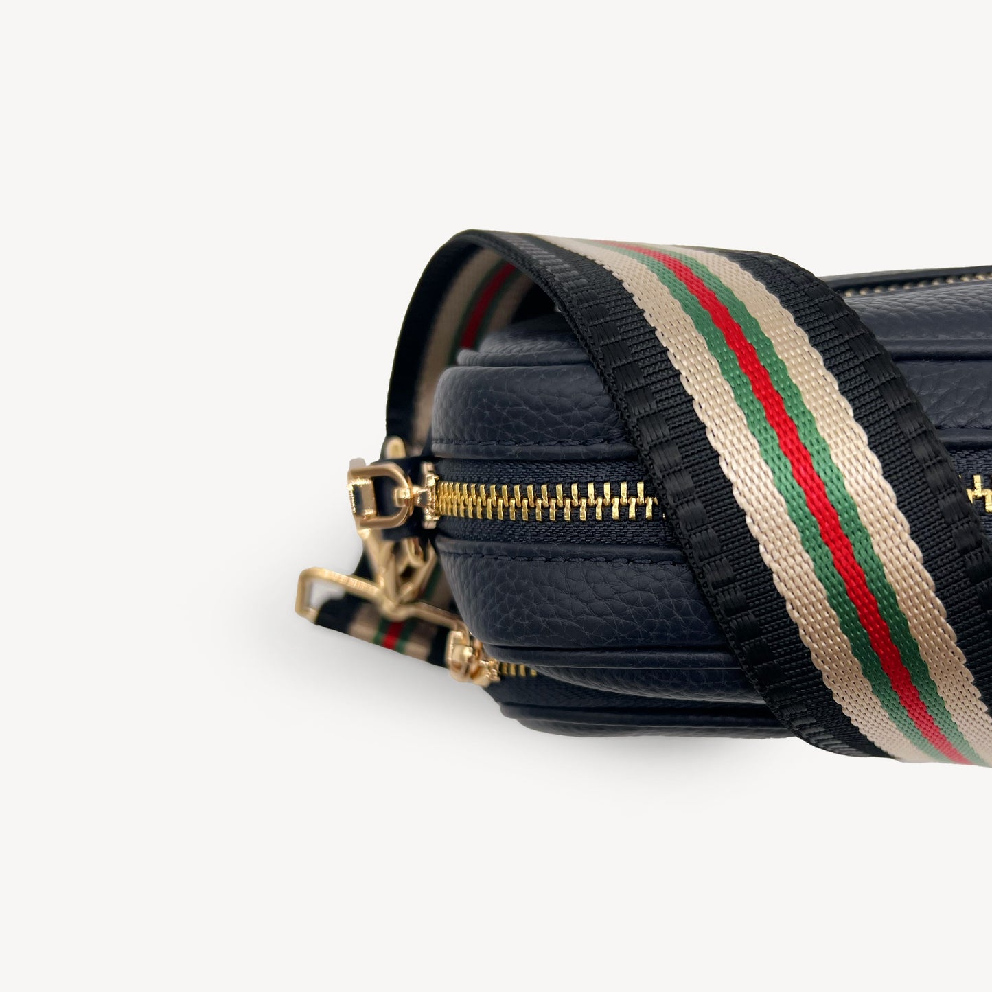 Colección de correas negras y doradas