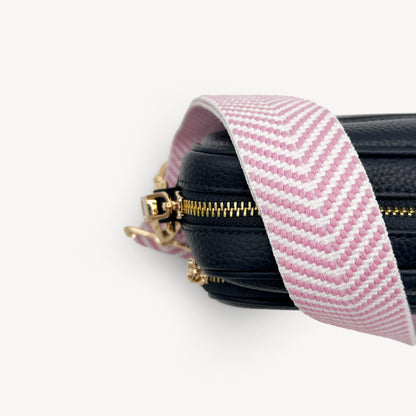 Correa elegante en rosa pálido y blanco con patrón chevron
