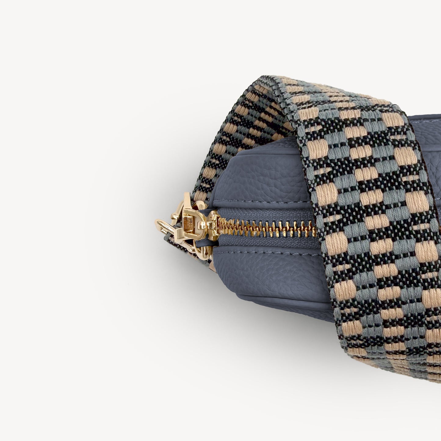 Correa Zigzag Azul y Piedra - Diseño Geométrico Elegante
