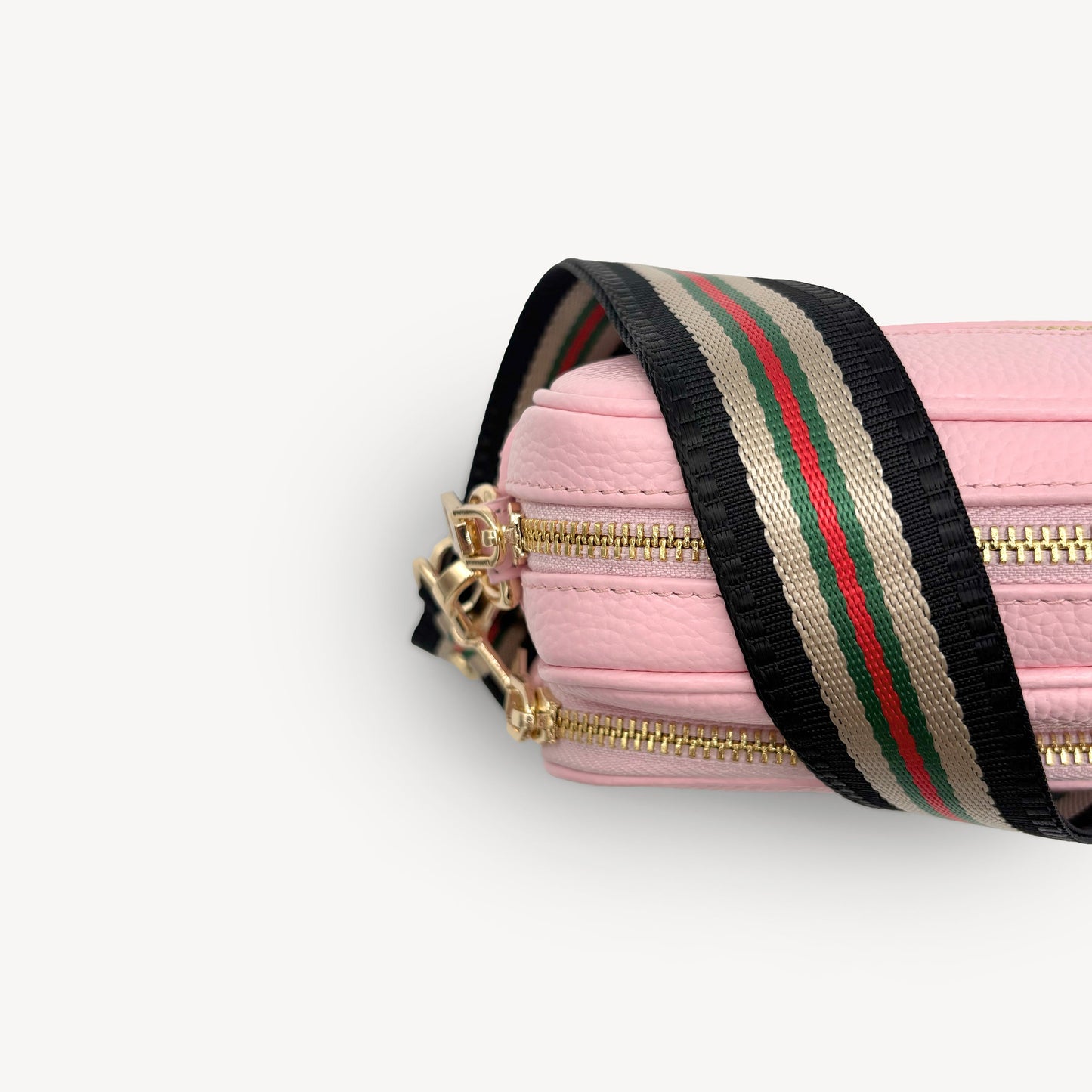 Colección de correas negras y doradas