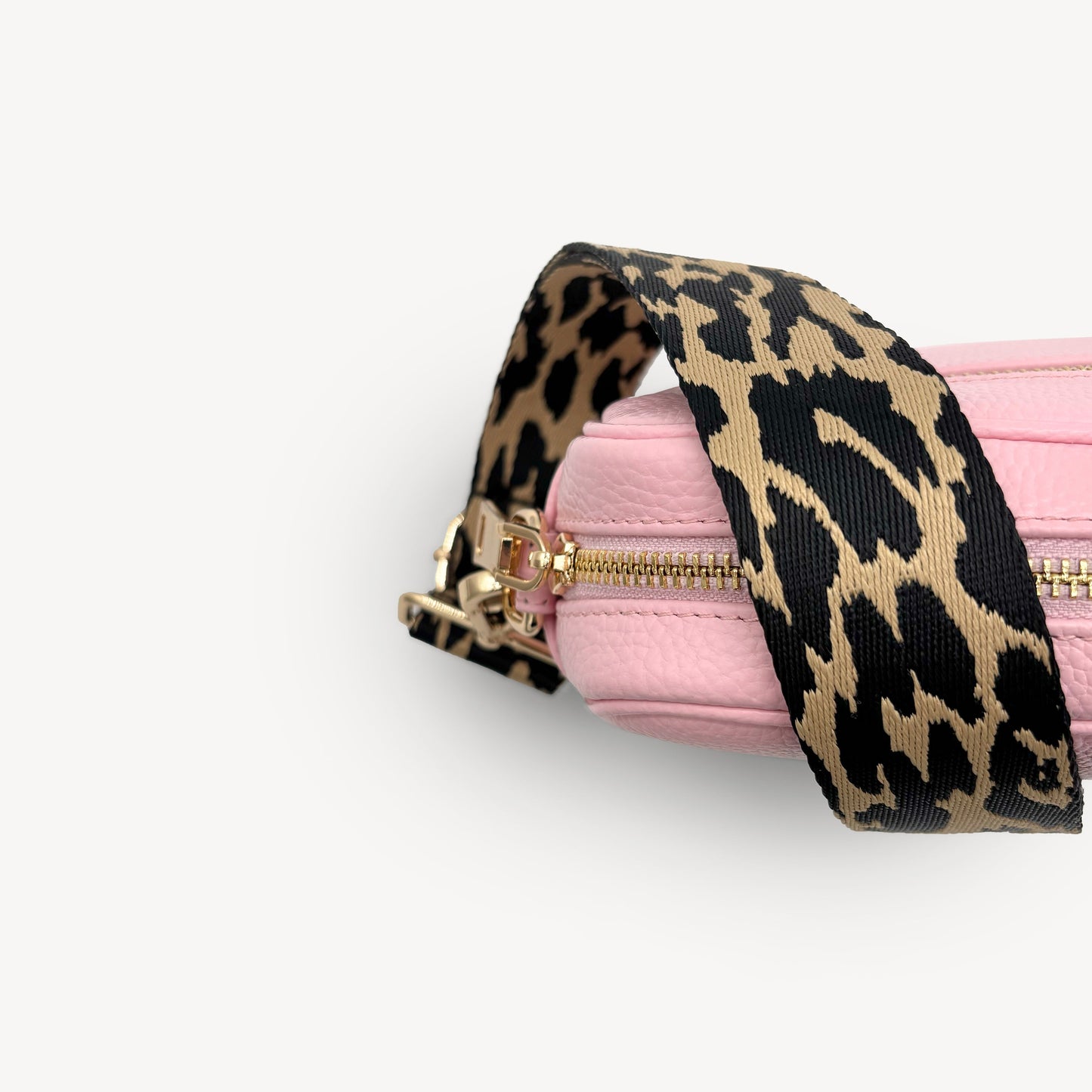 Correa negro y beige con estampado de leopardo - Accesorio elegante con estampado de leopardo