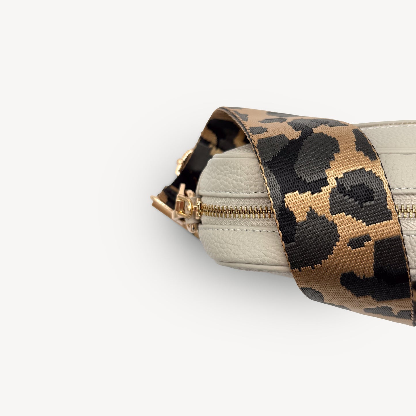 Correa dorada y gris con estampado de leopardo - Accesorio de lujo