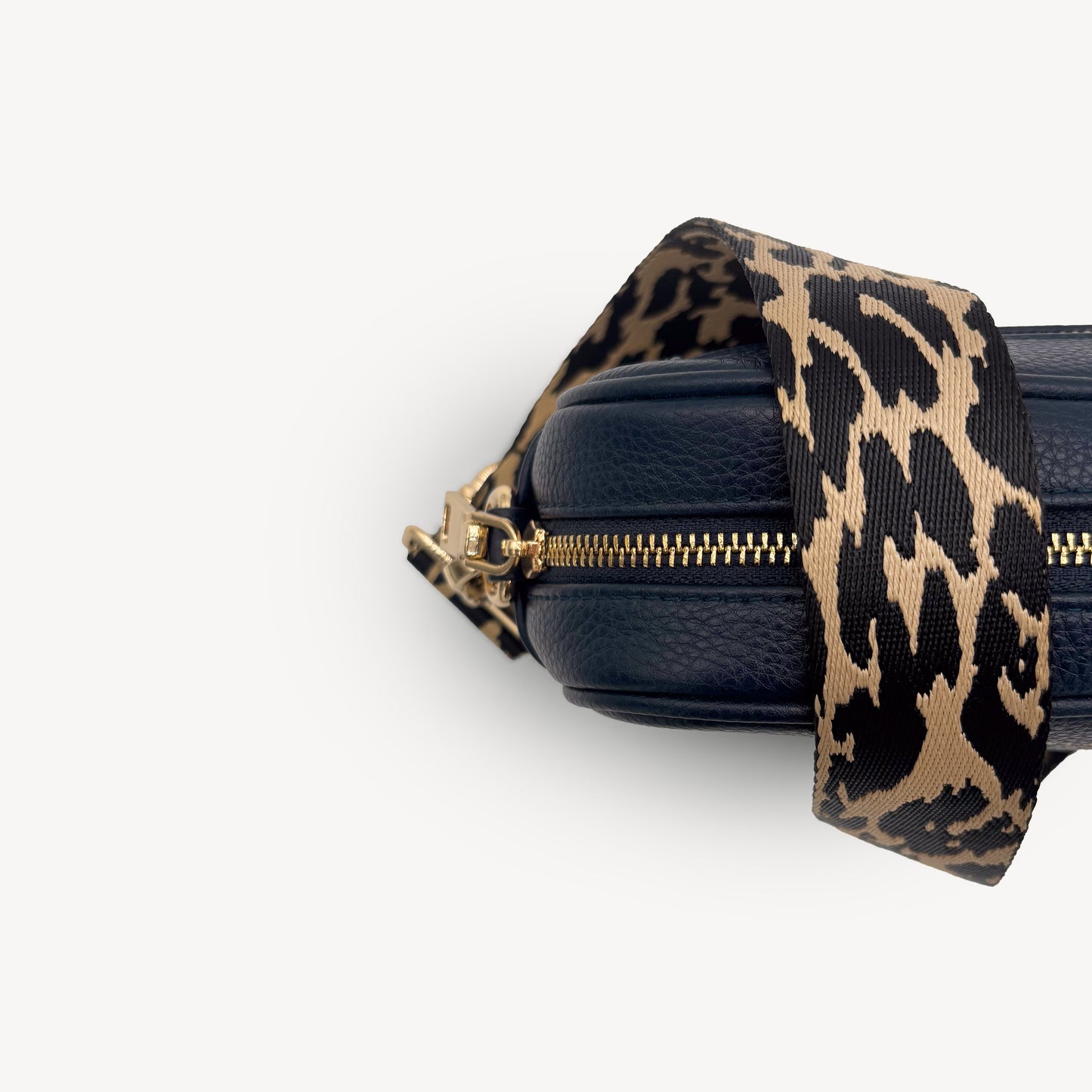Correa negro y beige con estampado de leopardo - Accesorio elegante con estampado de leopardo