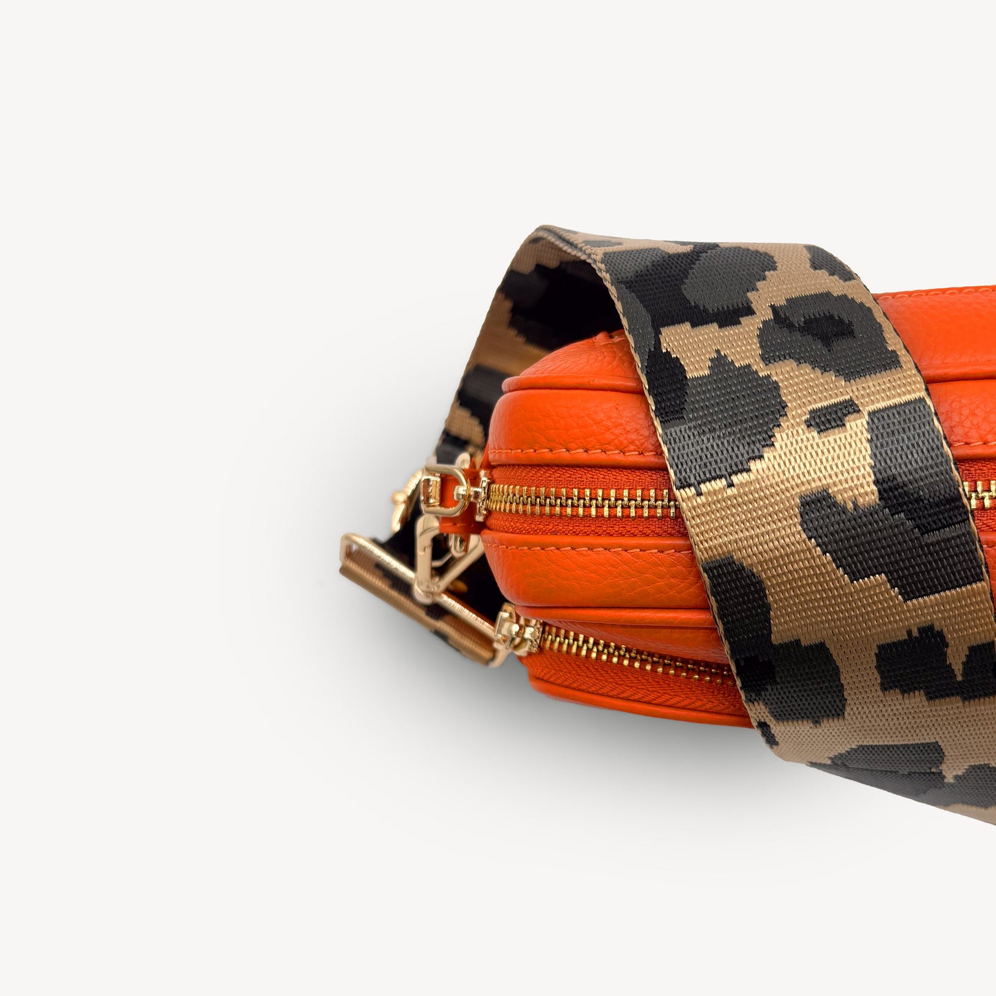 Correa dorada y gris con estampado de leopardo - Accesorio de lujo