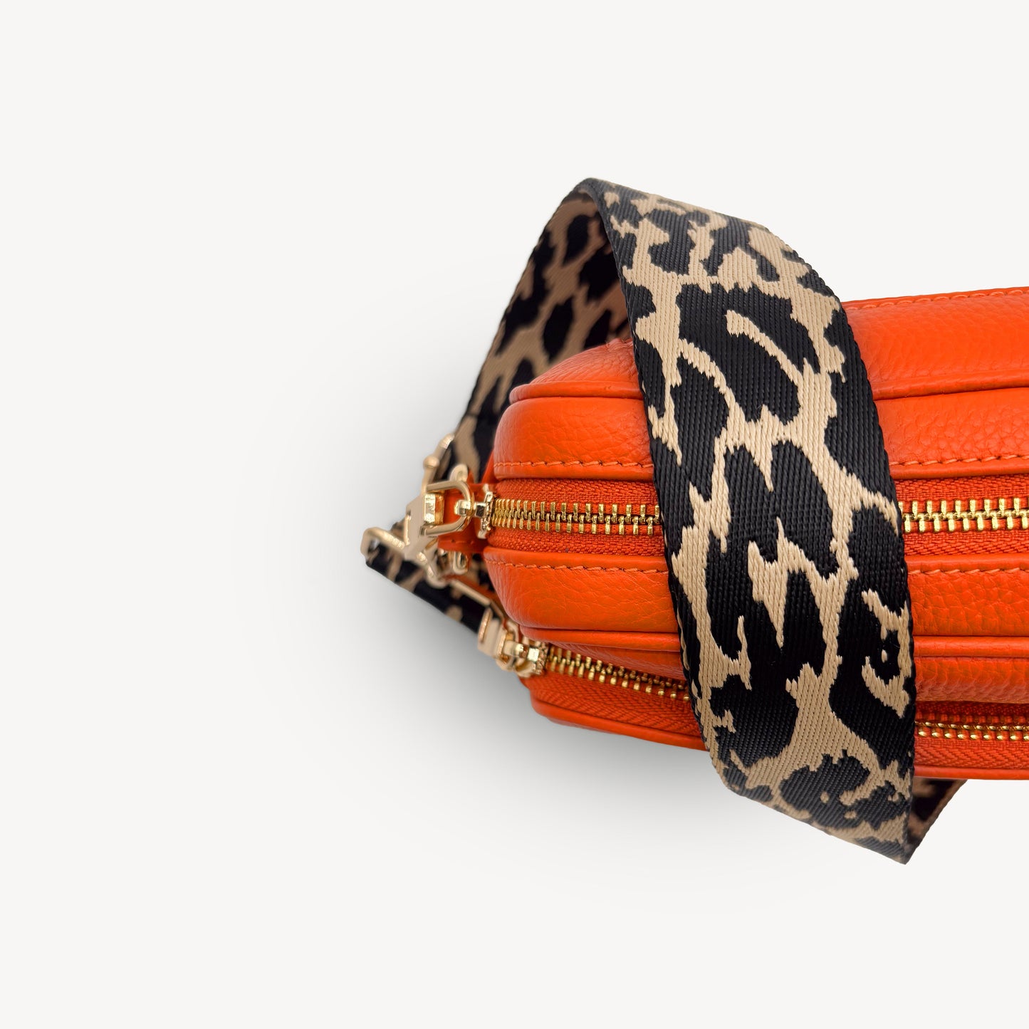 Correa negro y beige con estampado de leopardo - Accesorio elegante con estampado de leopardo