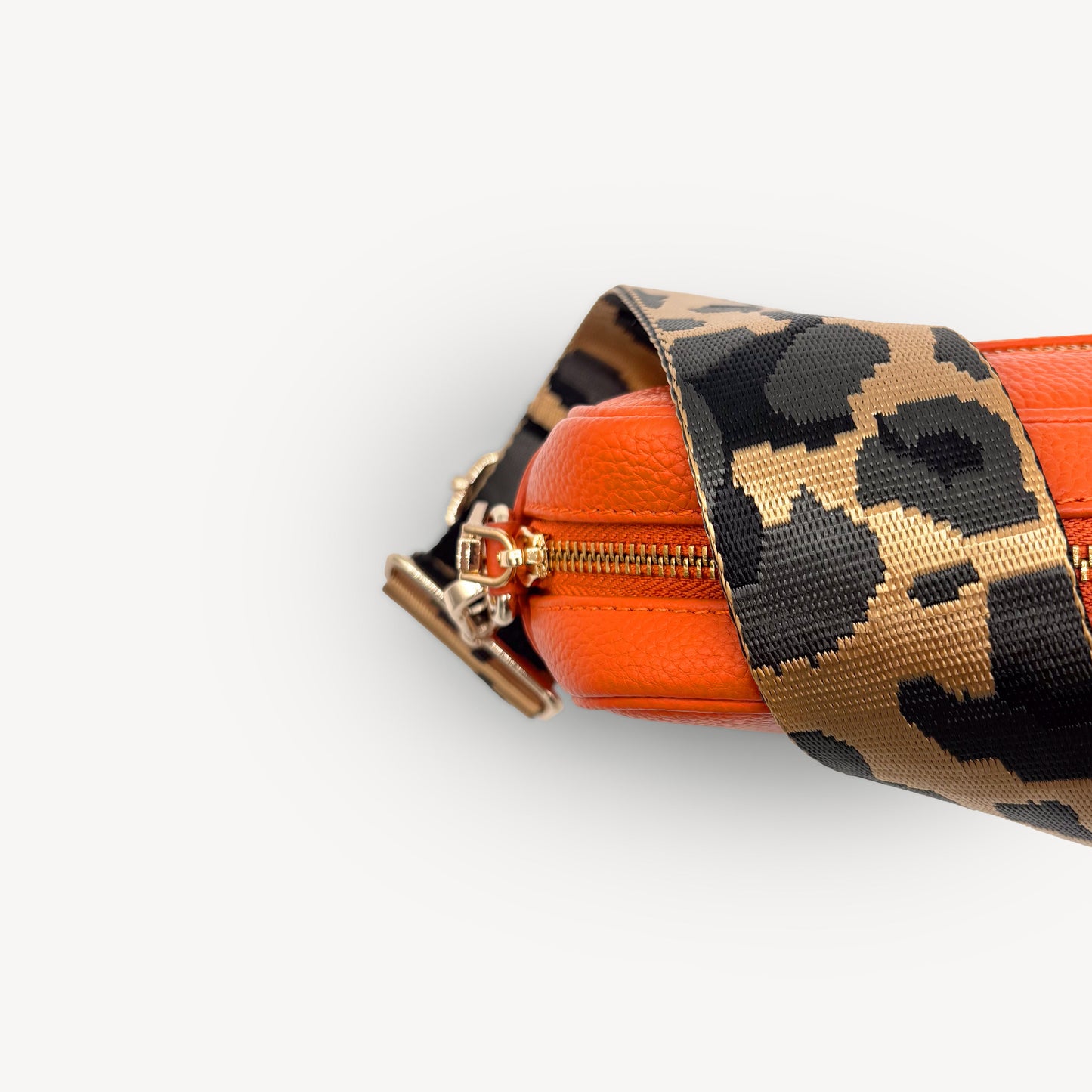 Correa dorada y gris con estampado de leopardo - Accesorio de lujo