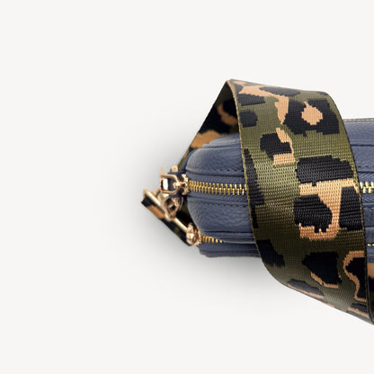 Correa de lujo verde oliva y dorada con estampado de leopardo