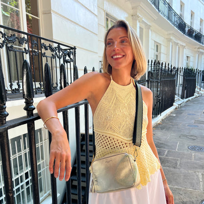 Bolso bandolera Lyla en dorado - Elegante, imprescindible para el día a día con manos libres