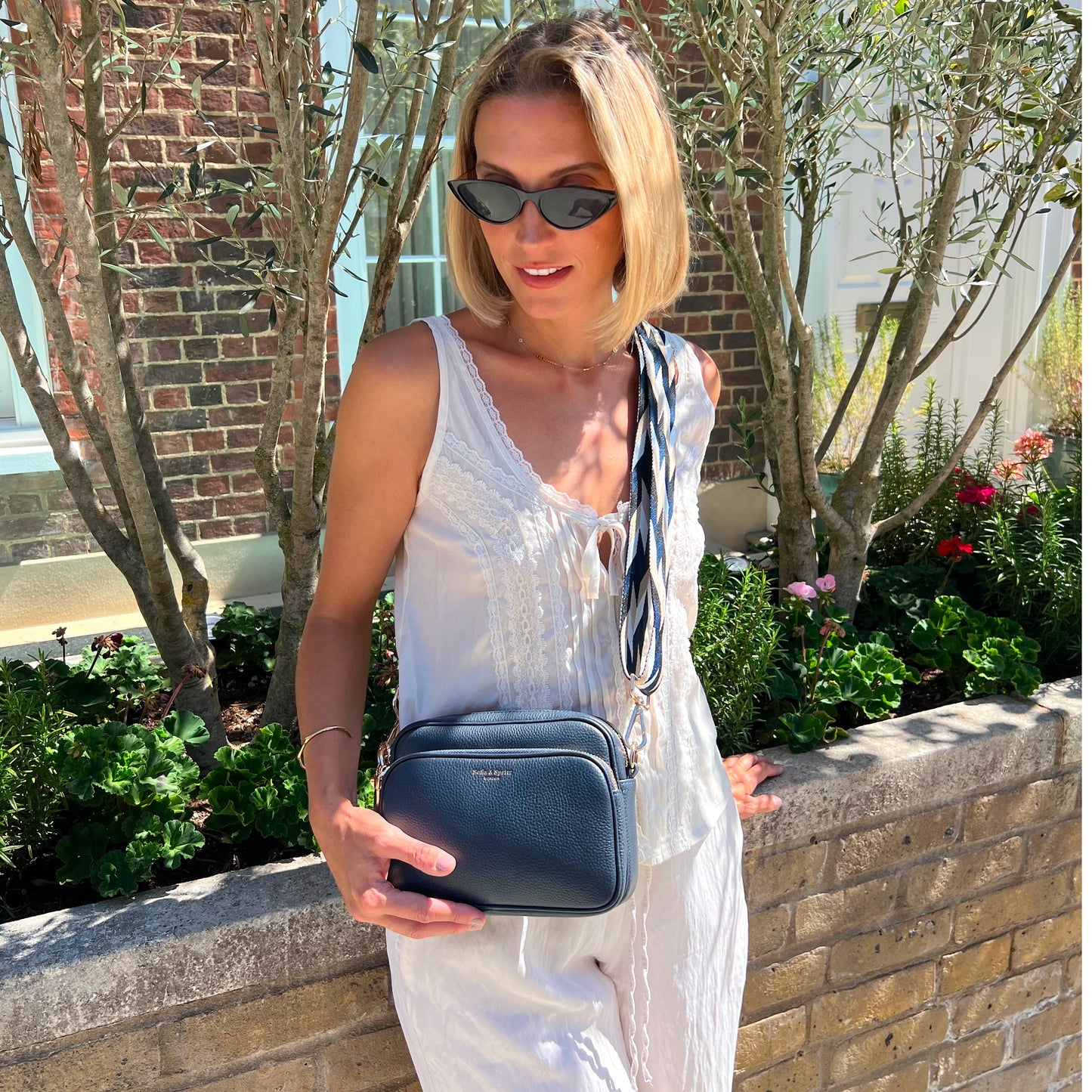 Bolso bandolera Alba azul marino - Elegante, imprescindible para el día a día
