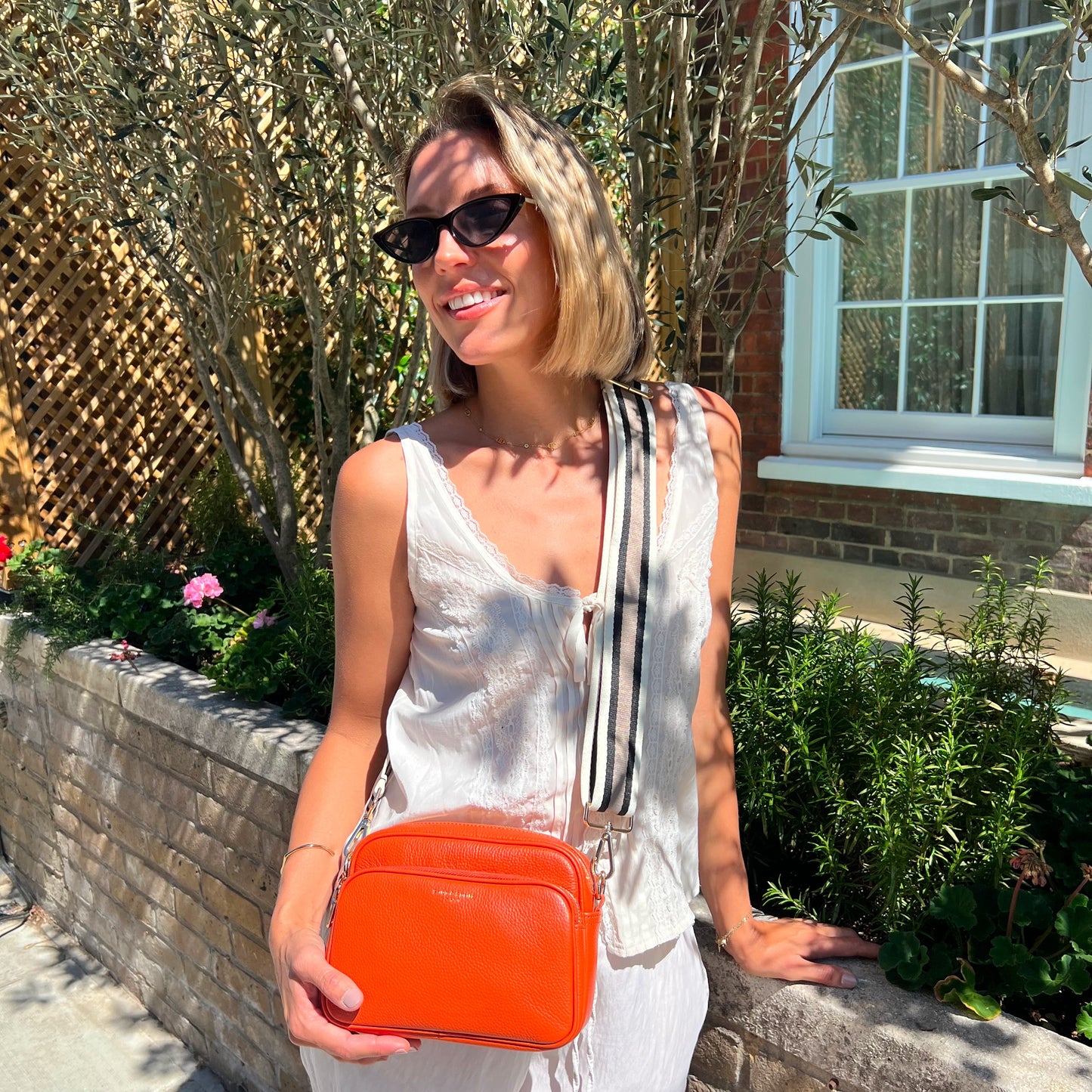Bolso bandolera Alba en naranja vibrante