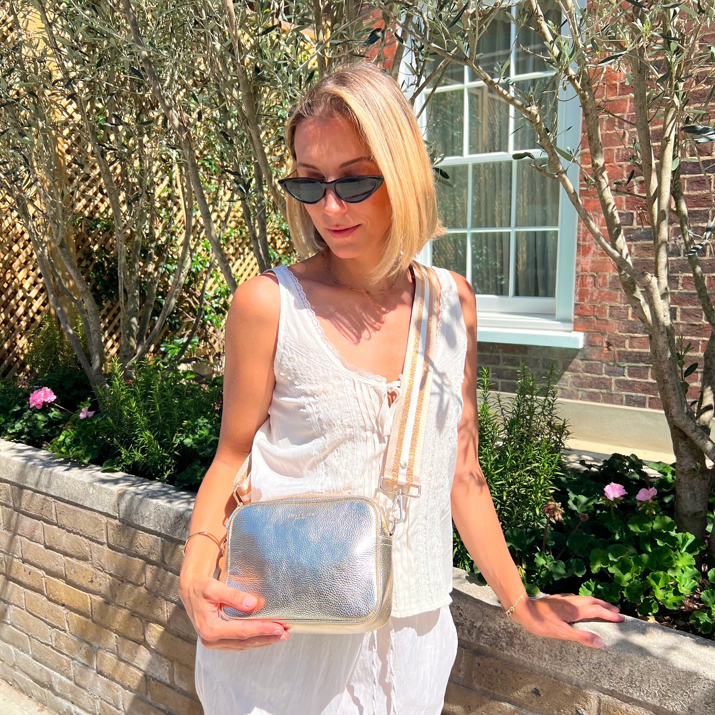 Bolso bandolera Lyla en dorado - Elegante, imprescindible para el día a día con manos libres
