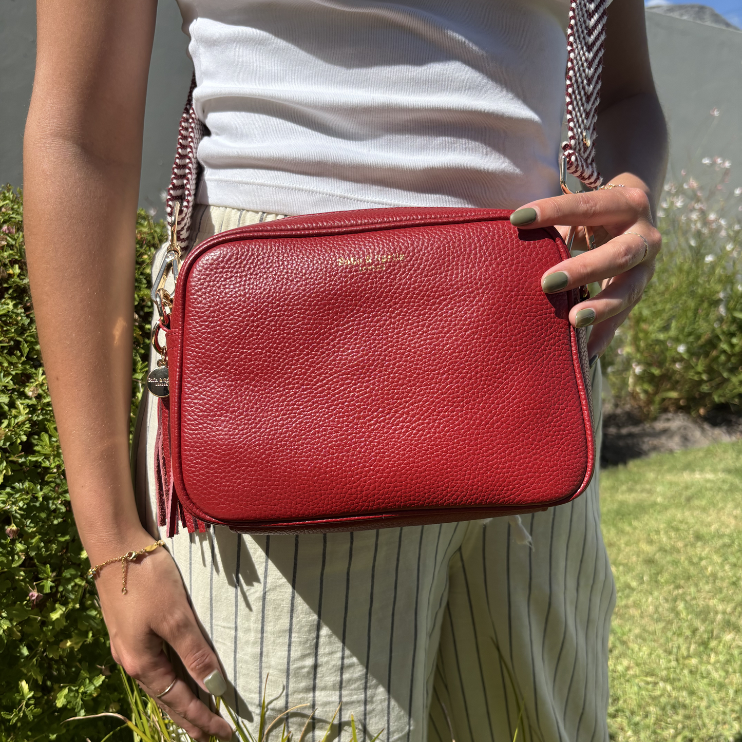 Lyla Bolso bandolera en rojo cereza intenso