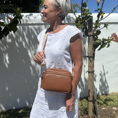 Bolso bandolera Alba en tono beige - Estilo diario elegante