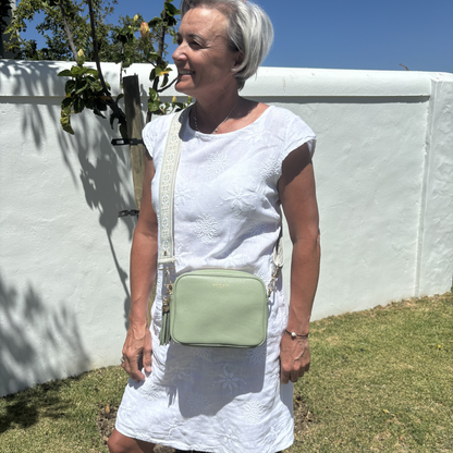 Bolso bandolera Lyla en verde salvia – elegante, imprescindible para el día a día