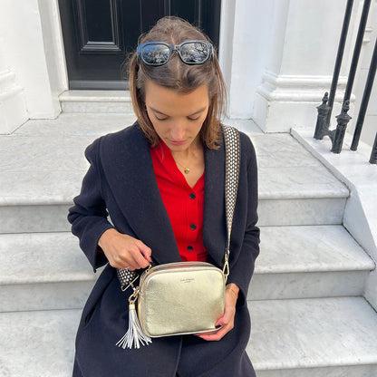 Bolso bandolera Lyla en dorado - Elegante, imprescindible para el día a día con manos libres