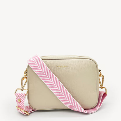 Correa elegante en rosa pálido y blanco con patrón chevron