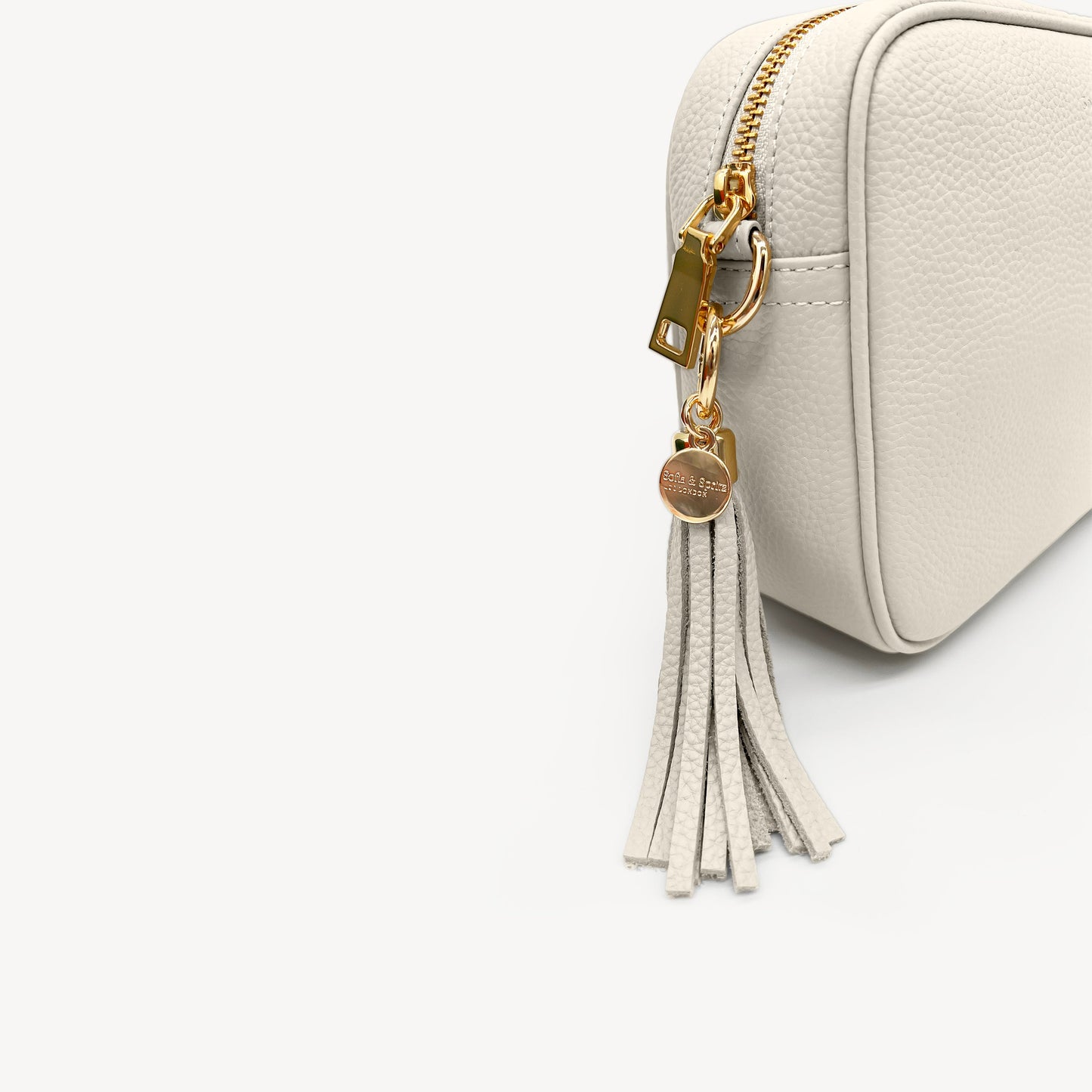 Bolso bandolera Lyla en tono piedra - elegante, imprescindible para el día a día