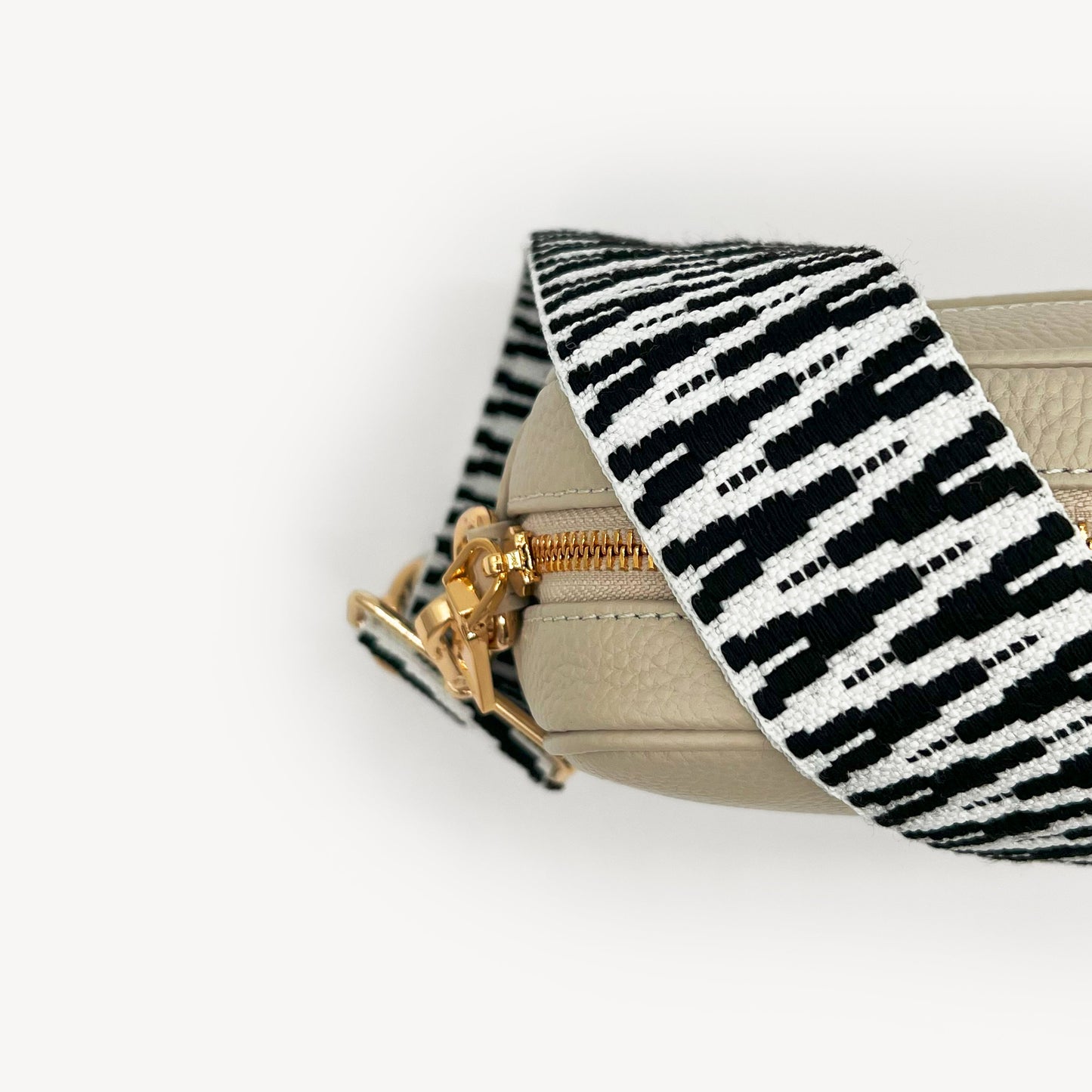 Correa en zigzag negro y blanco, audaz