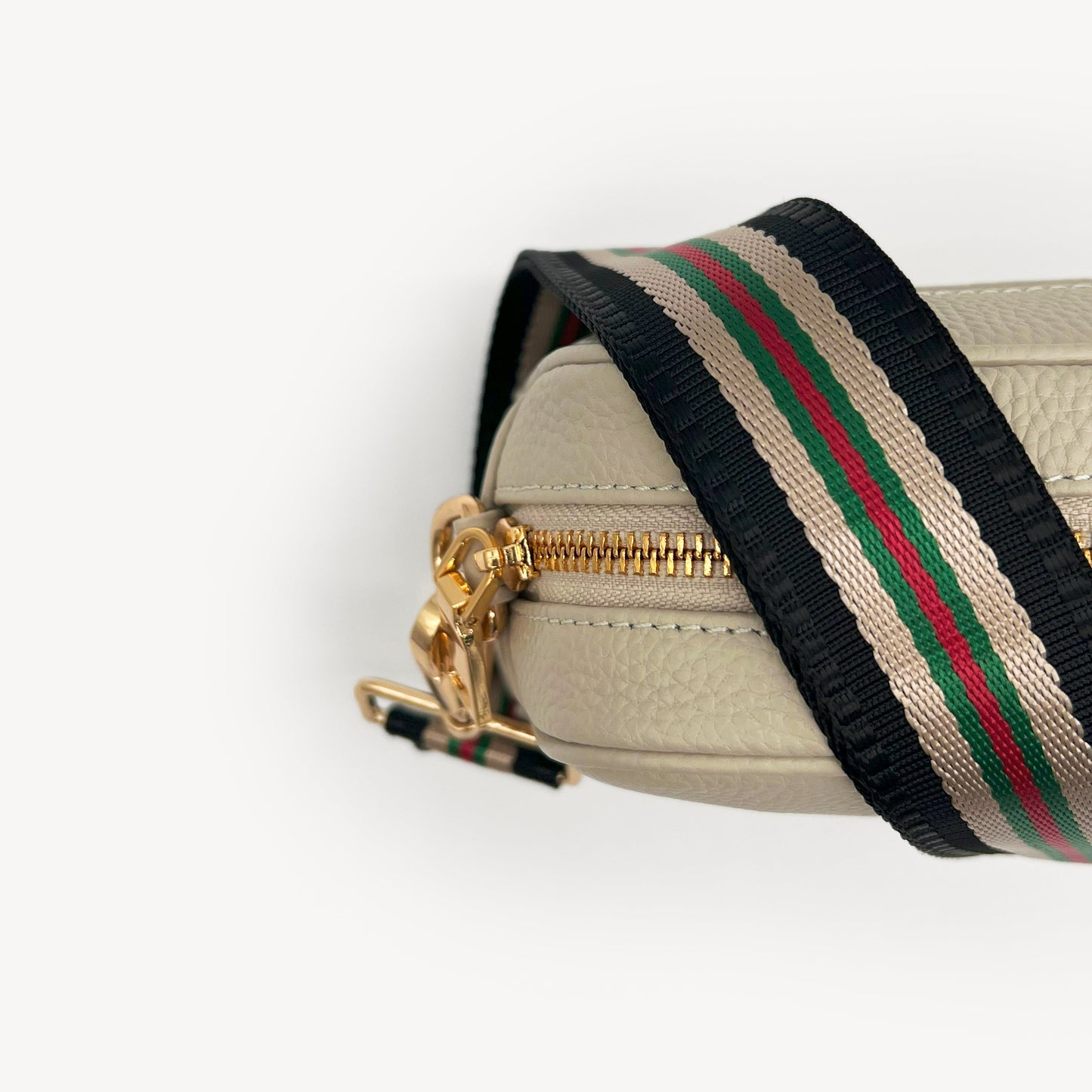 Colección de correas negras y doradas