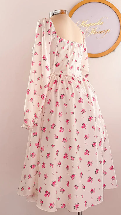 Vestido tipo Corset Priscilla Midi Flor Victoria